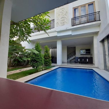 Villa The Kayuputih Lovina Exterior foto