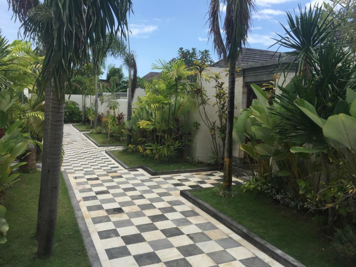 Villa The Kayuputih Lovina Exterior foto