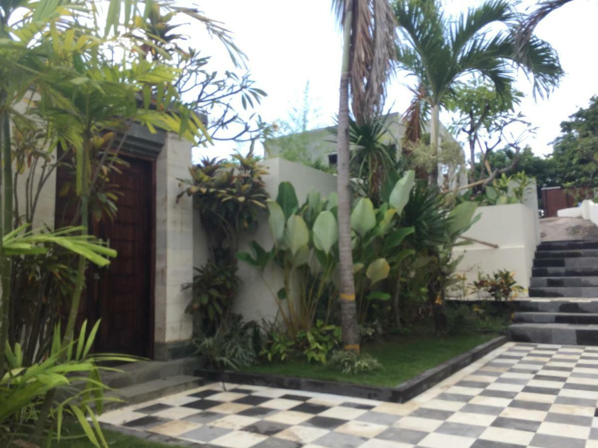 Villa The Kayuputih Lovina Exterior foto